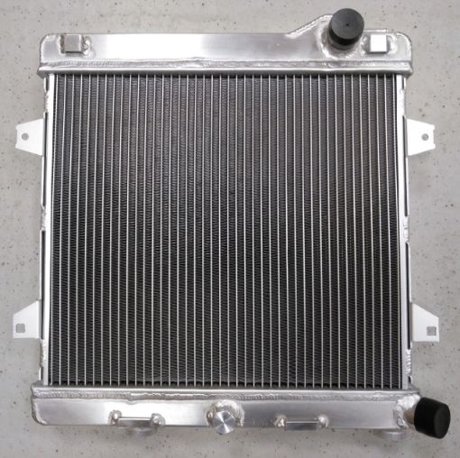 Bilde av BMW E30 320I - Alu Cooler