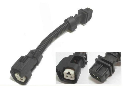 Bilde av EV6 til EV1 PNP-injektoradapter med kabel