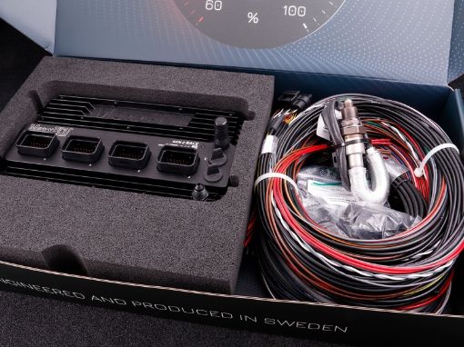Bilde av MaxxECU GEN2 RACE, with LSU 5.2, flying lead install kit